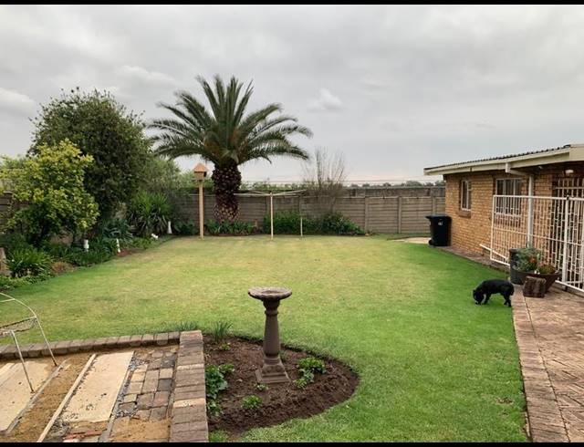 4 BEDROOM HOUSE FOR SALE IN FLORA GARDENS